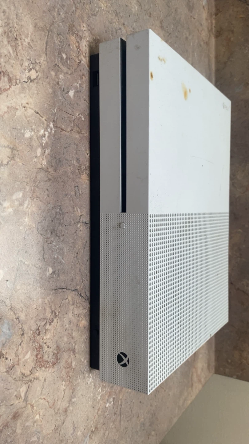 Xbox One S Console (No controller) - photo 2