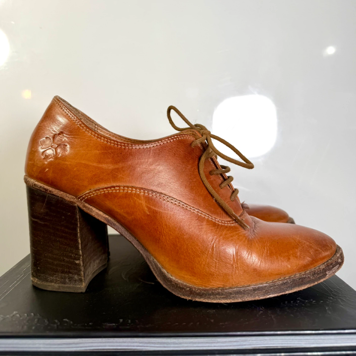 Brown Leather Lace-up Oxford Heels - photo 4