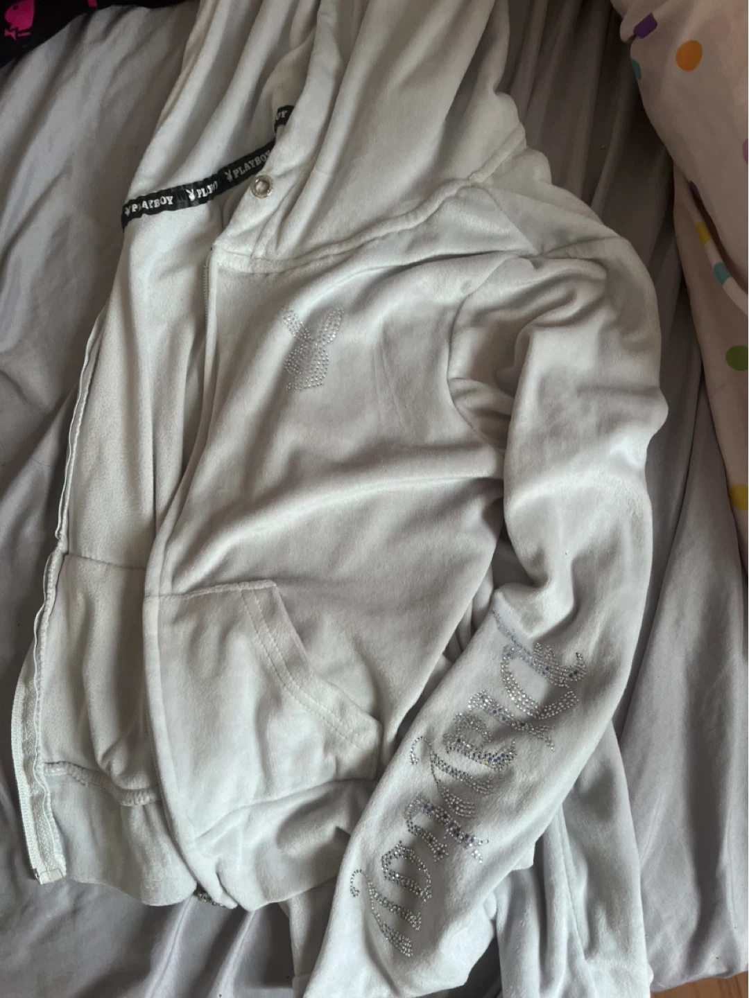 Veste doux Playboy à capuchon blanc - photo 3