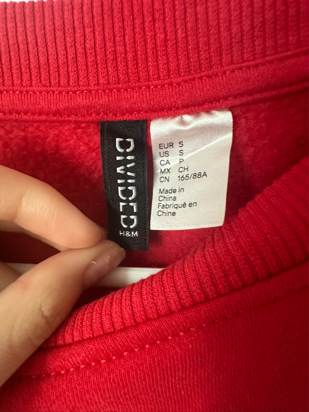 H&M Divided Red Saint-Denis Paris Sweatshirt - Size S - photo 2
