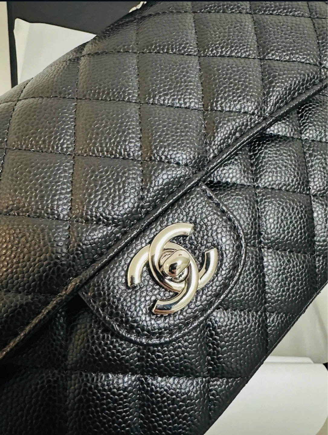 Black Chanel Medium Classic Flap Bag - photo 4