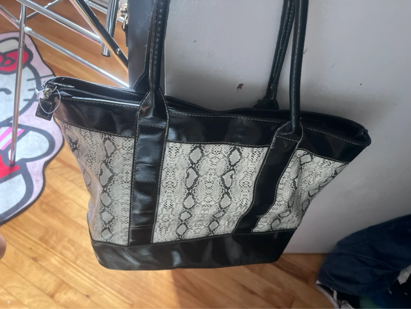 Sac motif serpent