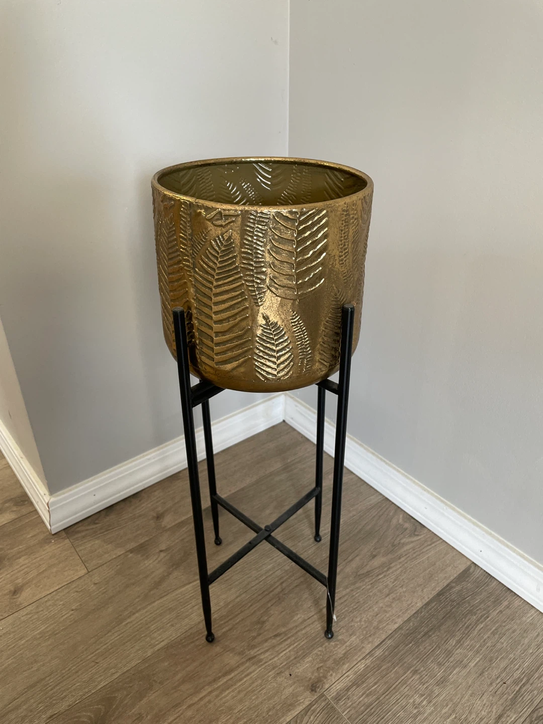 Hand-Made Planter with Stand