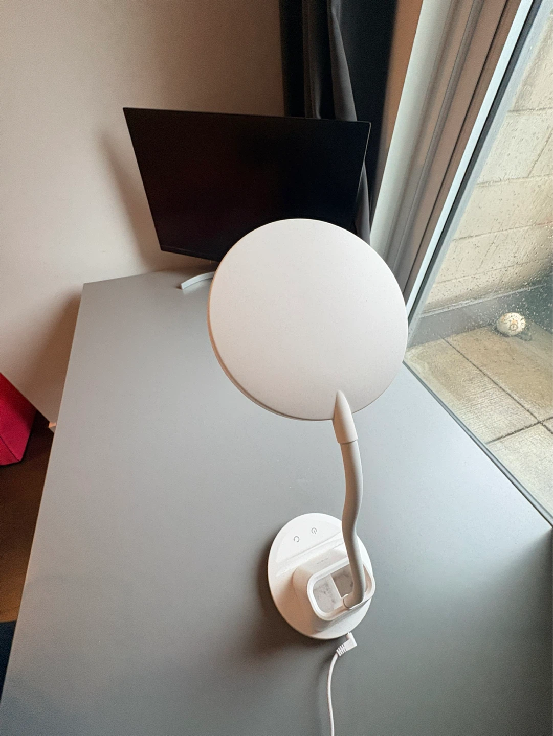 White LED Desk Lamp with Wireless Charger and Pen Holder