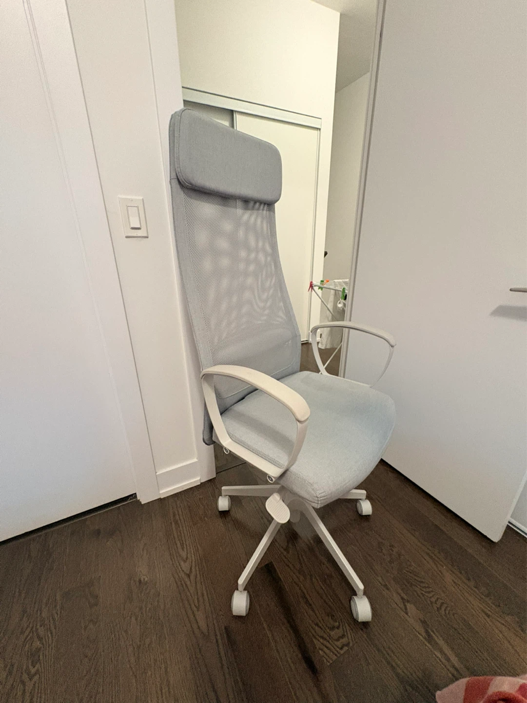 Ergonomic Office Chair - Grey Mesh