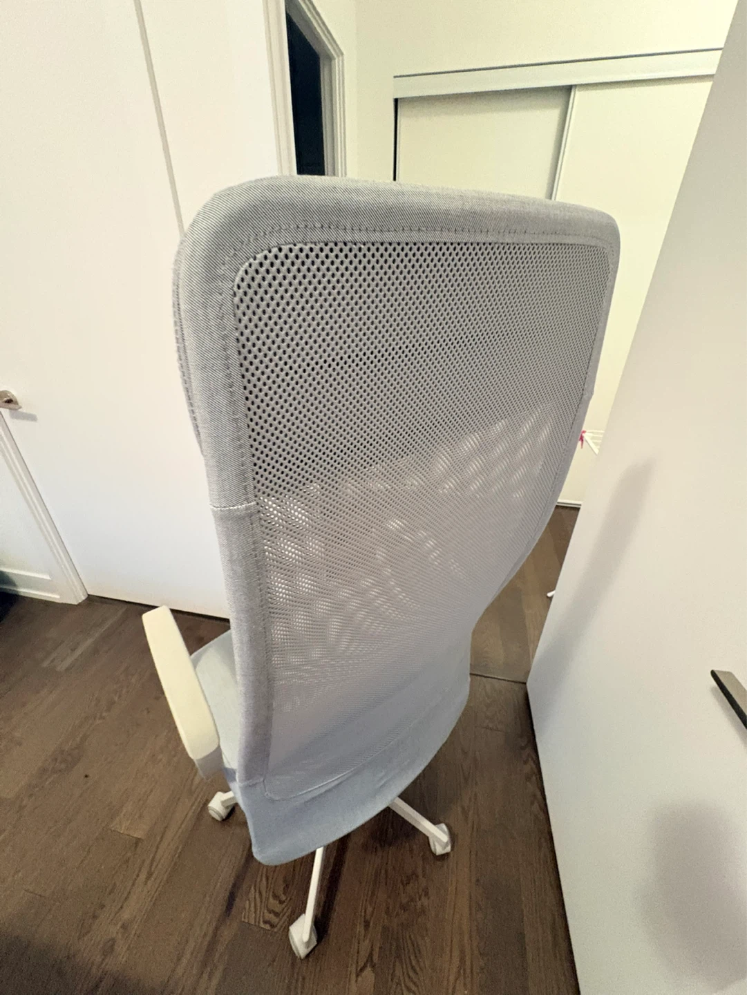 Ergonomic Office Chair - Grey Mesh - photo 3