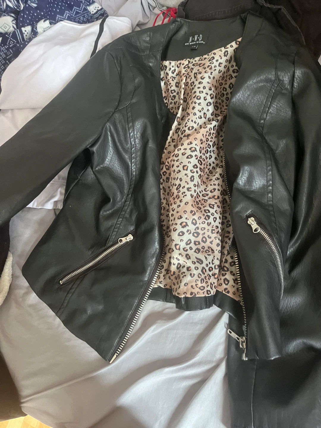 Manteau cuir noir doublé léopard - photo 2