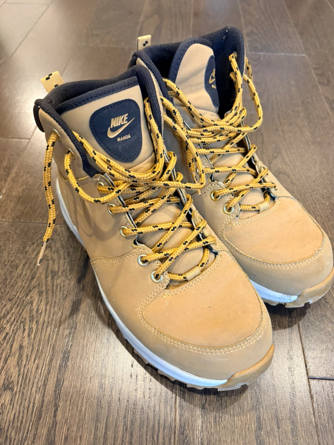 Nike Manoa Boots - Size 9.5 US