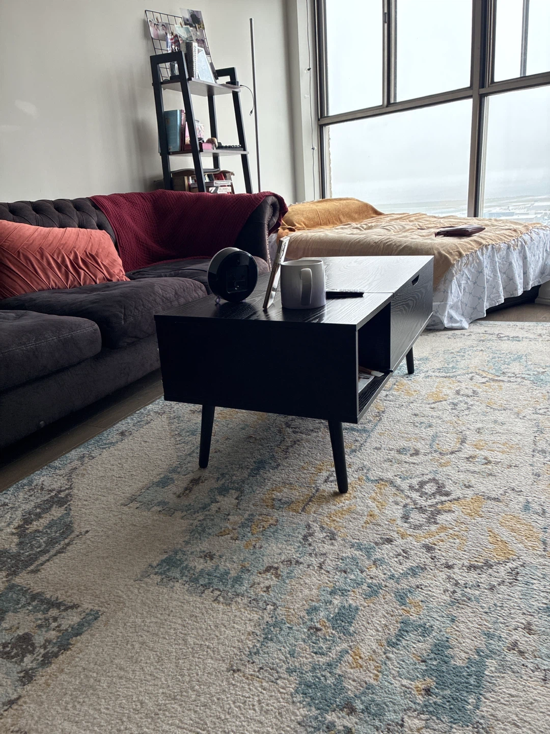 Black Lift-Top Coffee Table