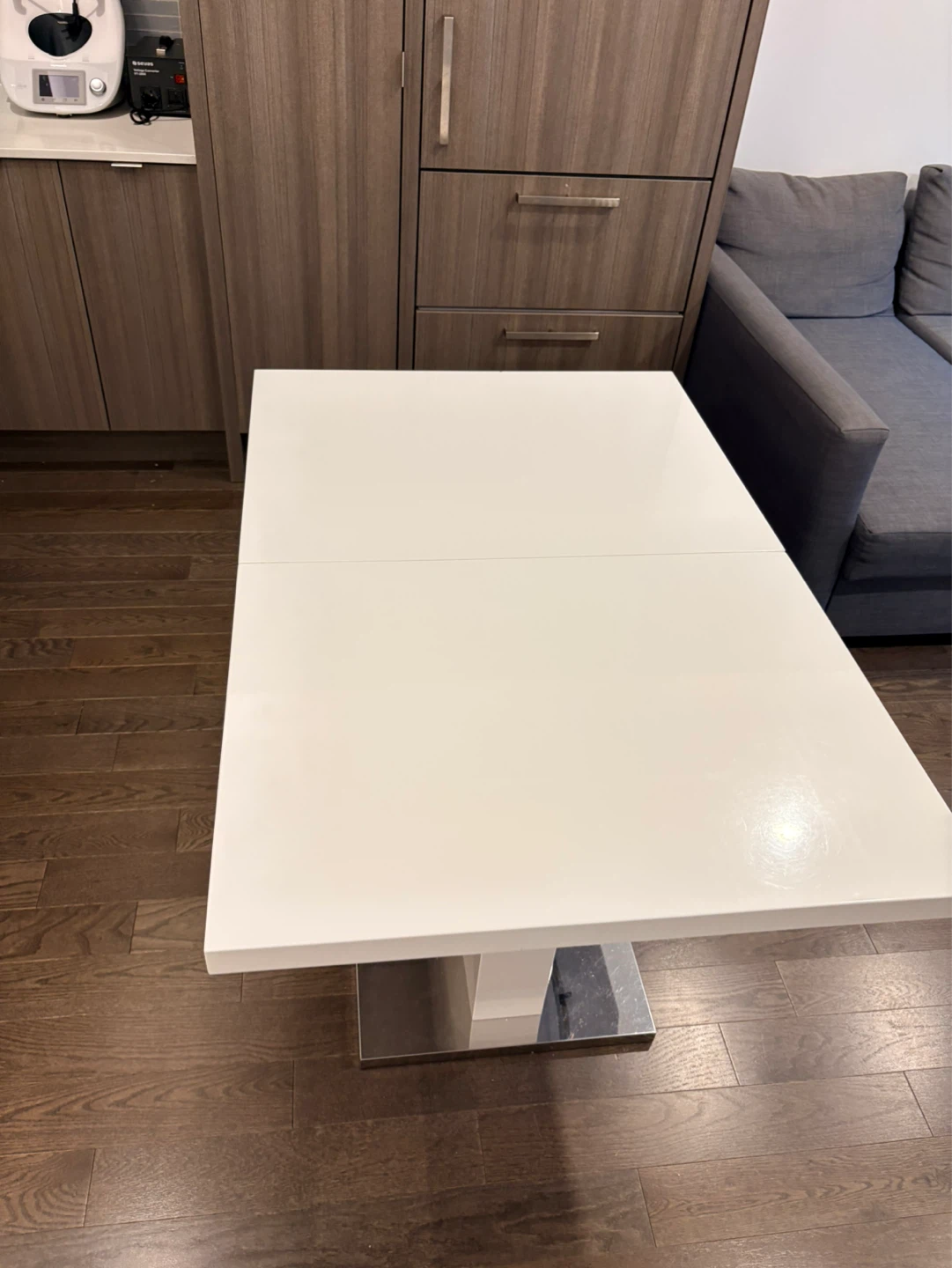 White Extendable Dining Table with Pedestal Base - photo 3