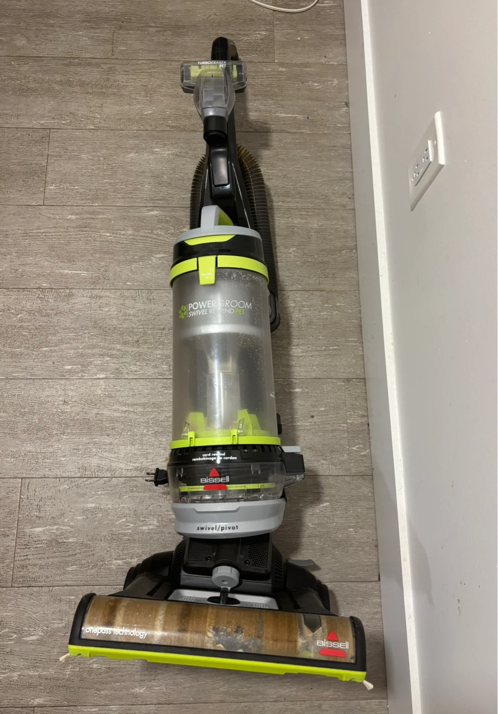 Bissell PowerGroom Swivel Rewind Pet Vacuum Cleaner