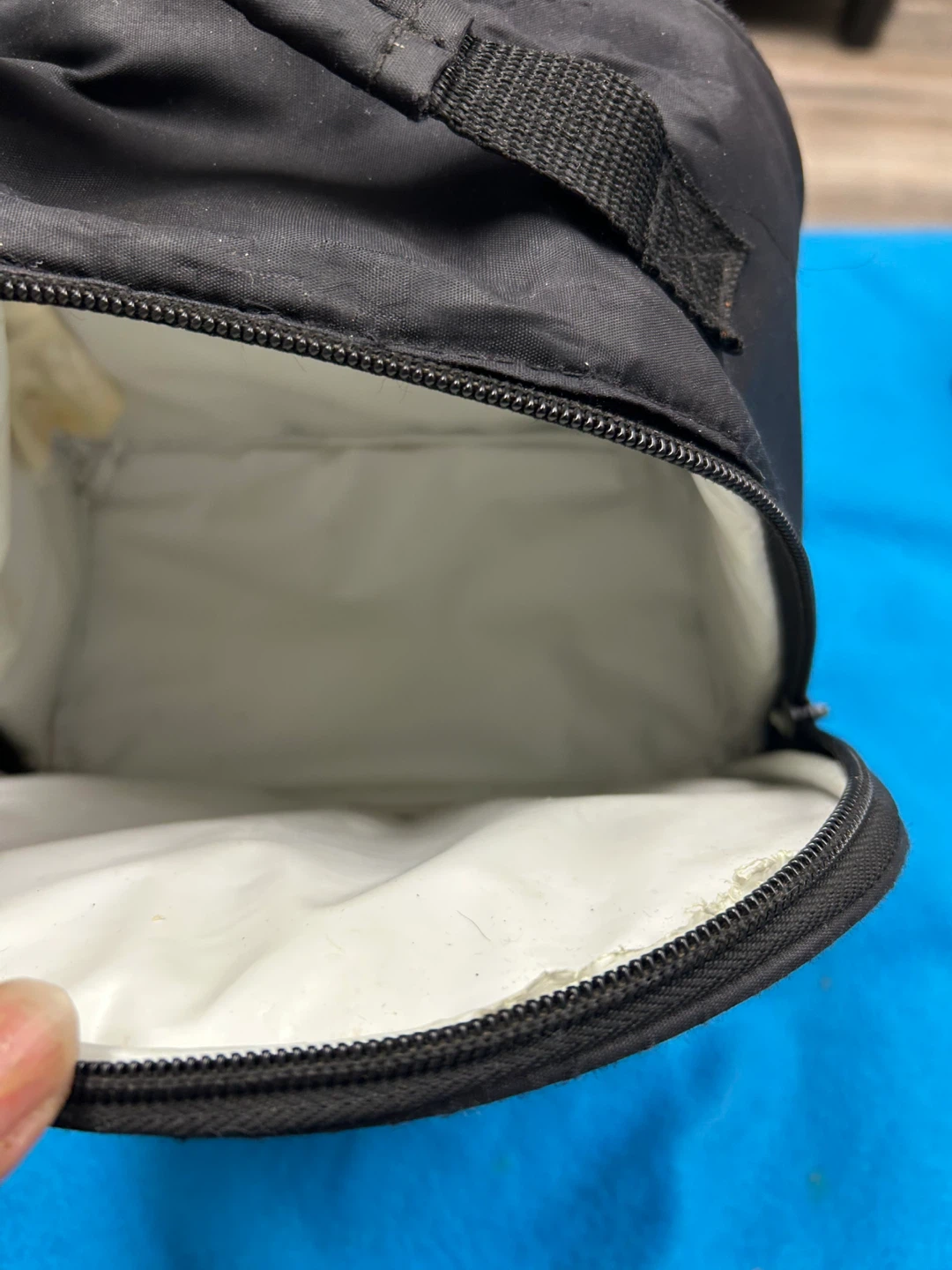 Black Tech Gear Insulated Lunch Bag - photo 4