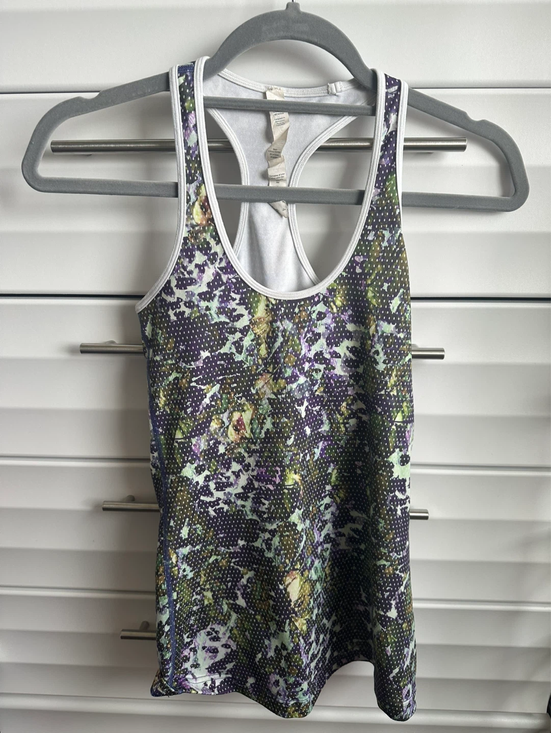 (Size 4) Lululemon Athletic Tank Top - photo 2