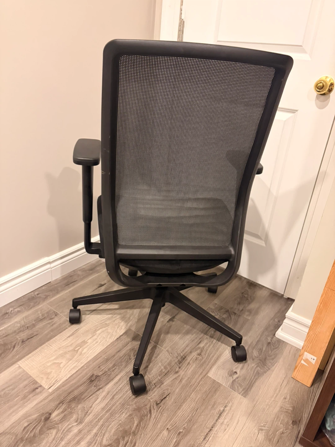 LIKE NEW: Black Mesh Office Chair - photo 2