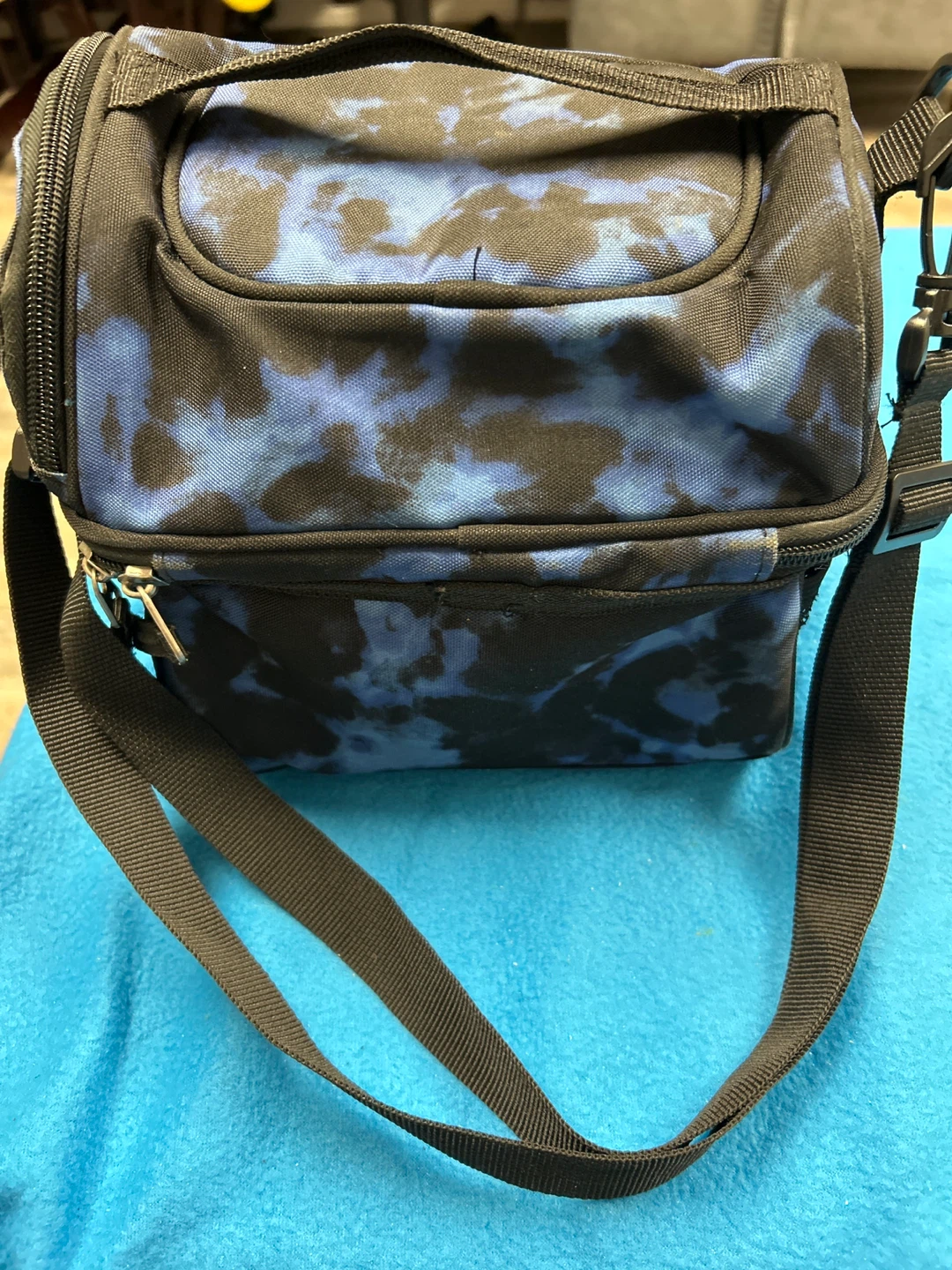 Insulated Lunch Bag with Blue Swirl Design