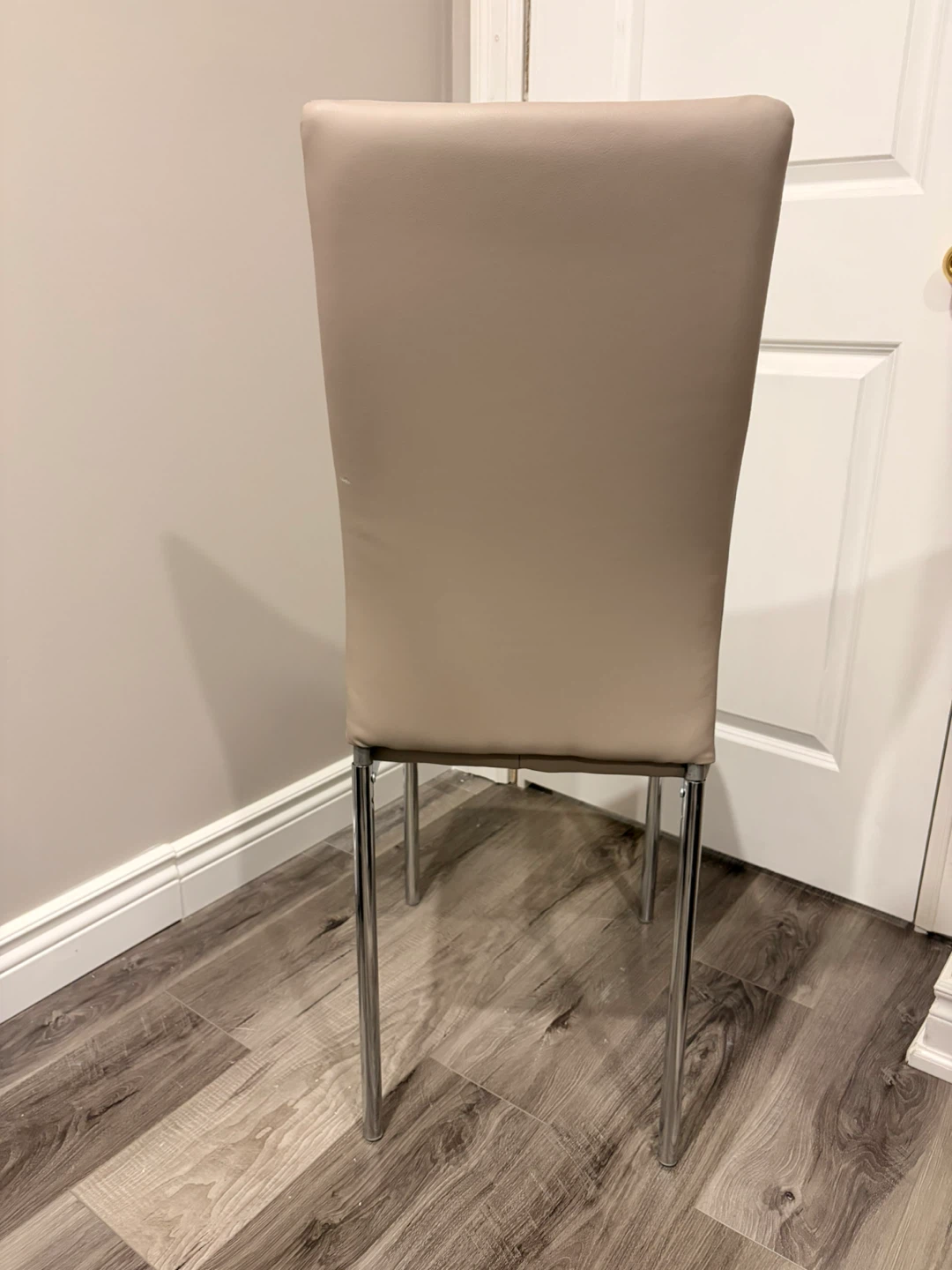 LIKE NEW: Modern Dining Chair - Beige Faux Leather & Chrome - photo 2