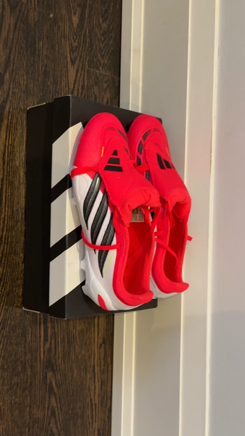 Adidas Predator league Soccer Cleats FG size 9.5