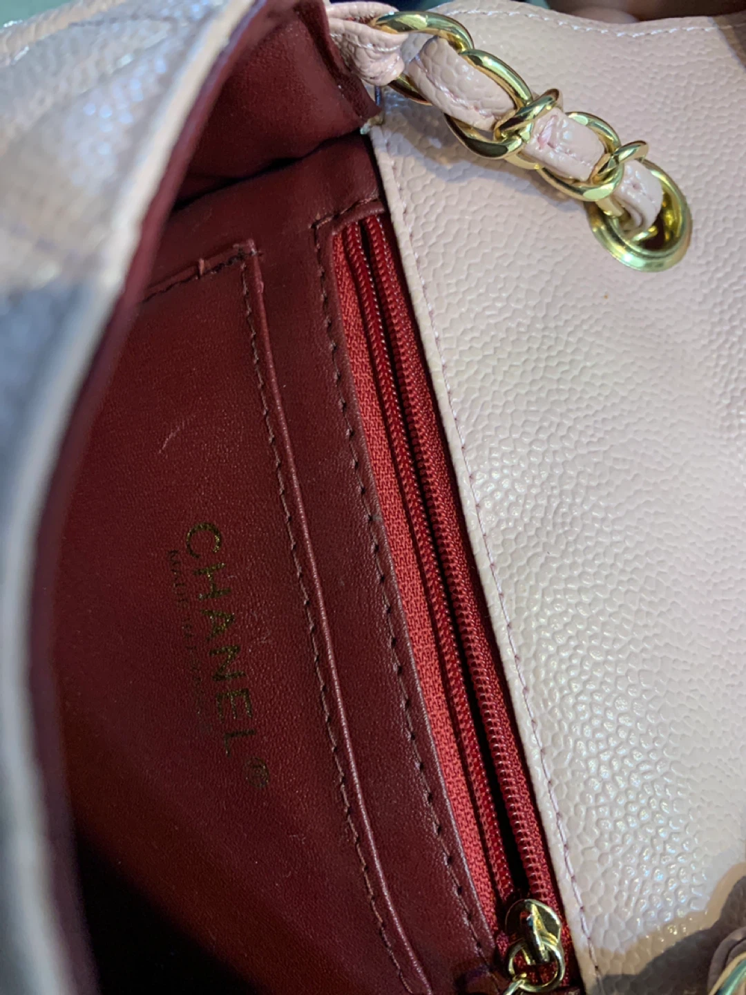 Chanel Quilted Flap Bag cross body - photo 3