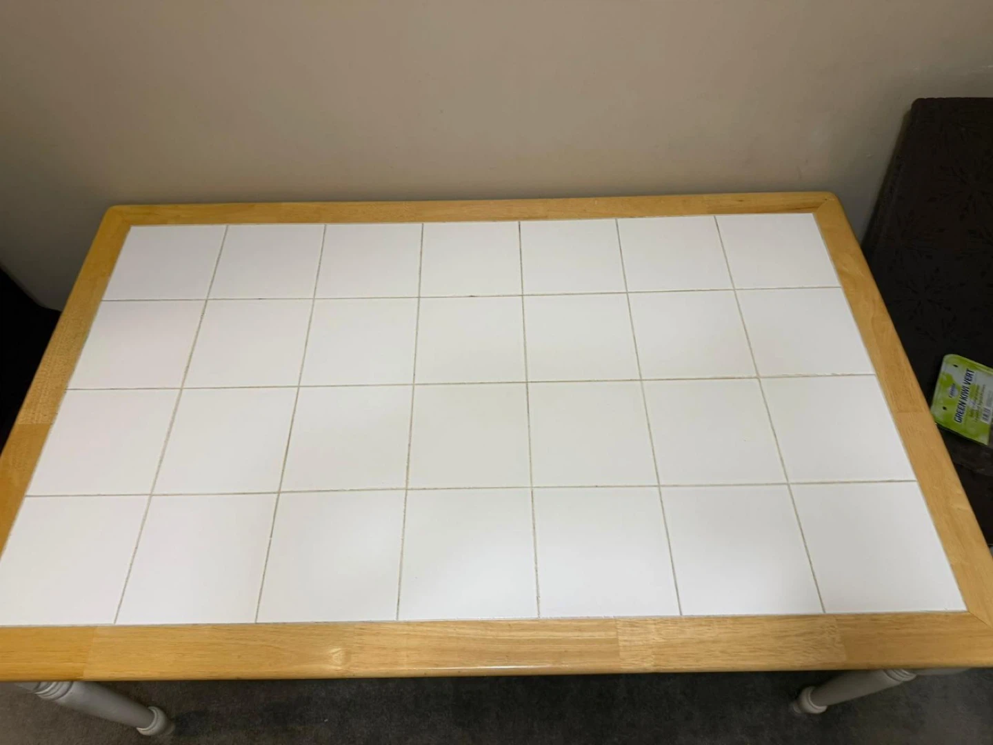 Tiled top dining table with 4 chair - photo 2