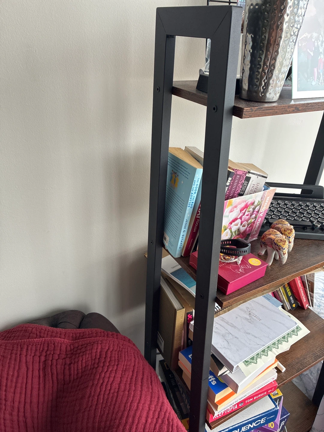 Ladder Bookshelf - photo 2