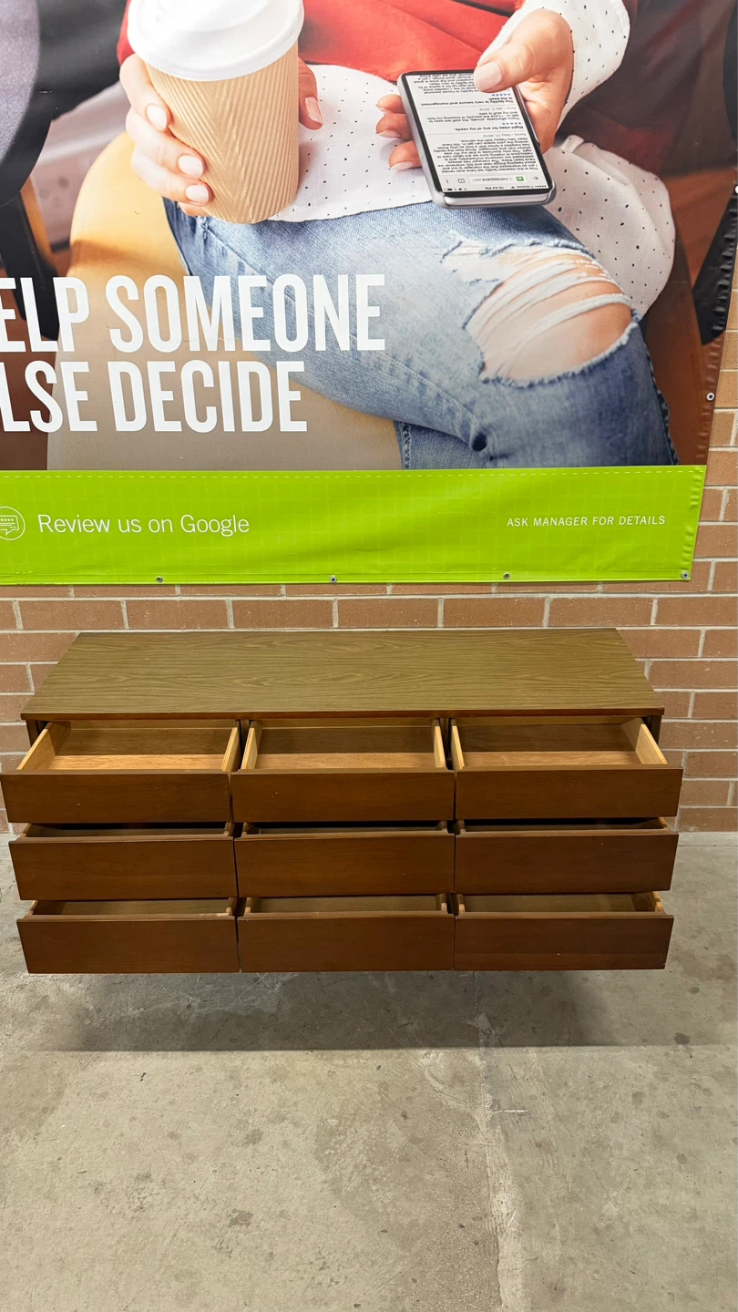Mid-Century Modern 9-Drawer Dresser - photo 2