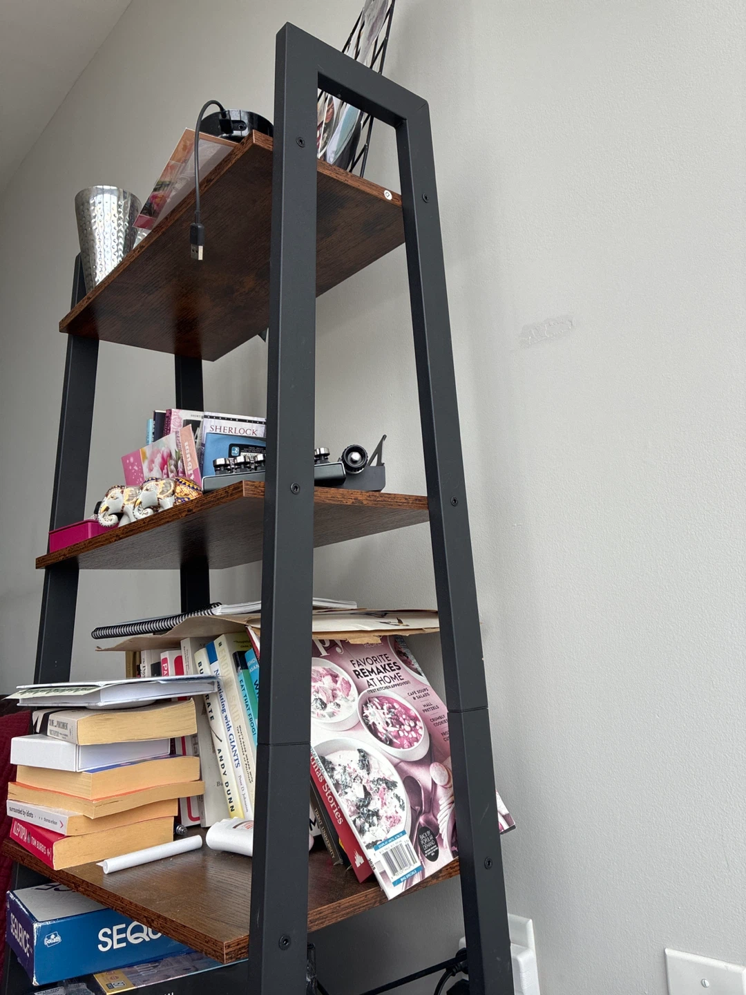 Ladder Bookshelf - photo 3