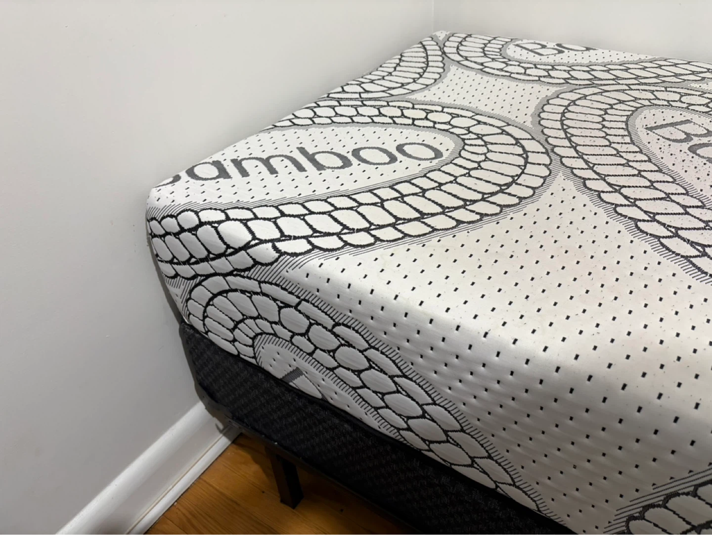Twin bed set