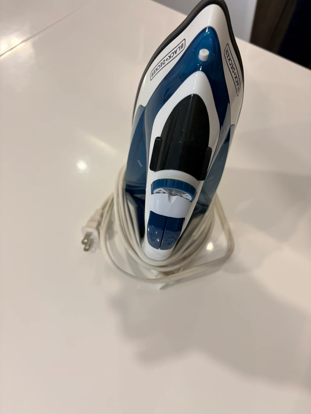 BLACK+DECKER Iron - photo 3