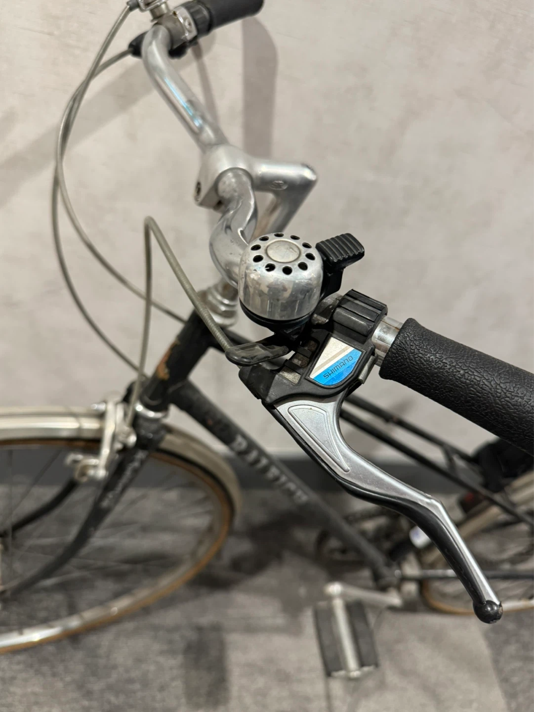 Vintage Raleigh Sprite Bicycle – Classic City Bike - photo 2