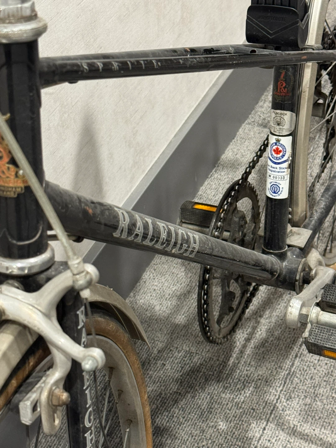 Vintage Raleigh Sprite Bicycle – Classic City Bike - photo 3