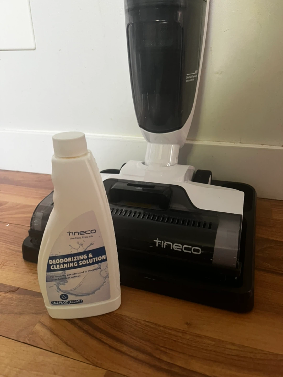 Tineco iFloor 2 Wet Dry Vacuum – Excellent Condition - photo 2