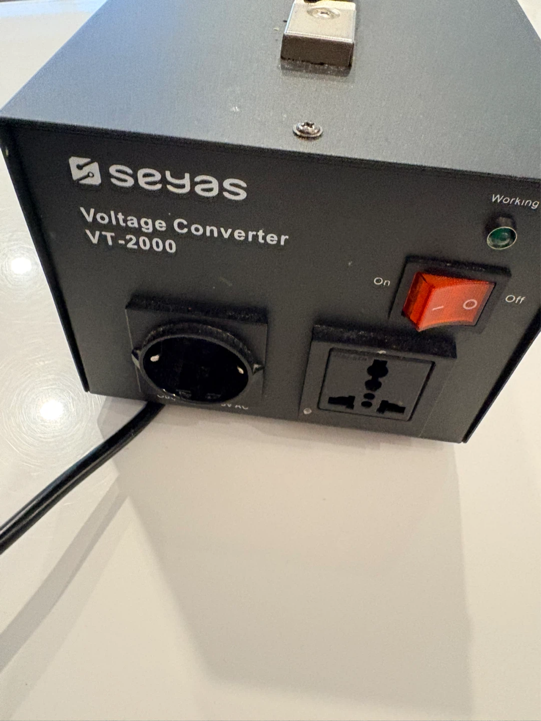 Seyas VT-2000 Voltage Converter 1500w
