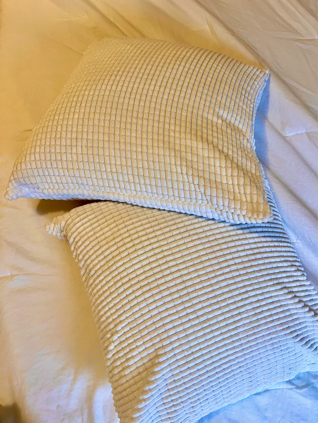 Textured White decorative Throw Pillows (Set of 2)