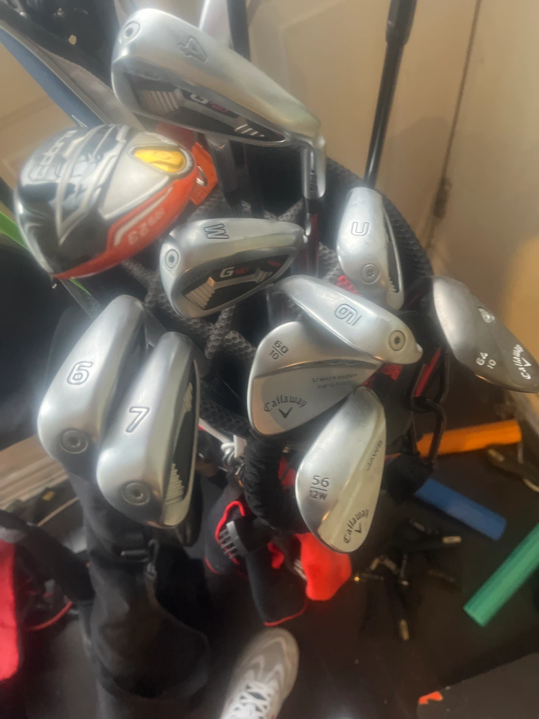 Golf Club Set with Cobra and Callaway Clubs and Sun Mountain Bag - photo 3