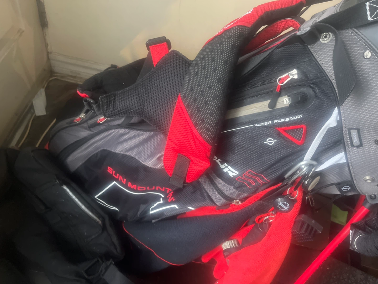 Golf Club Set with Cobra and Callaway Clubs and Sun Mountain Bag - photo 4