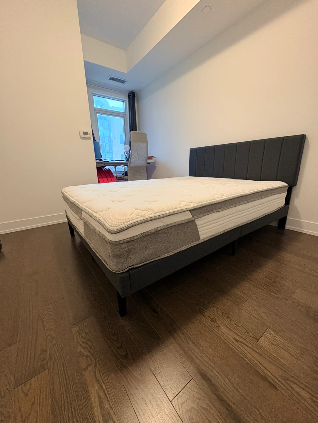 Queen Size Bed Frame with Headboard and Mattress - photo 2