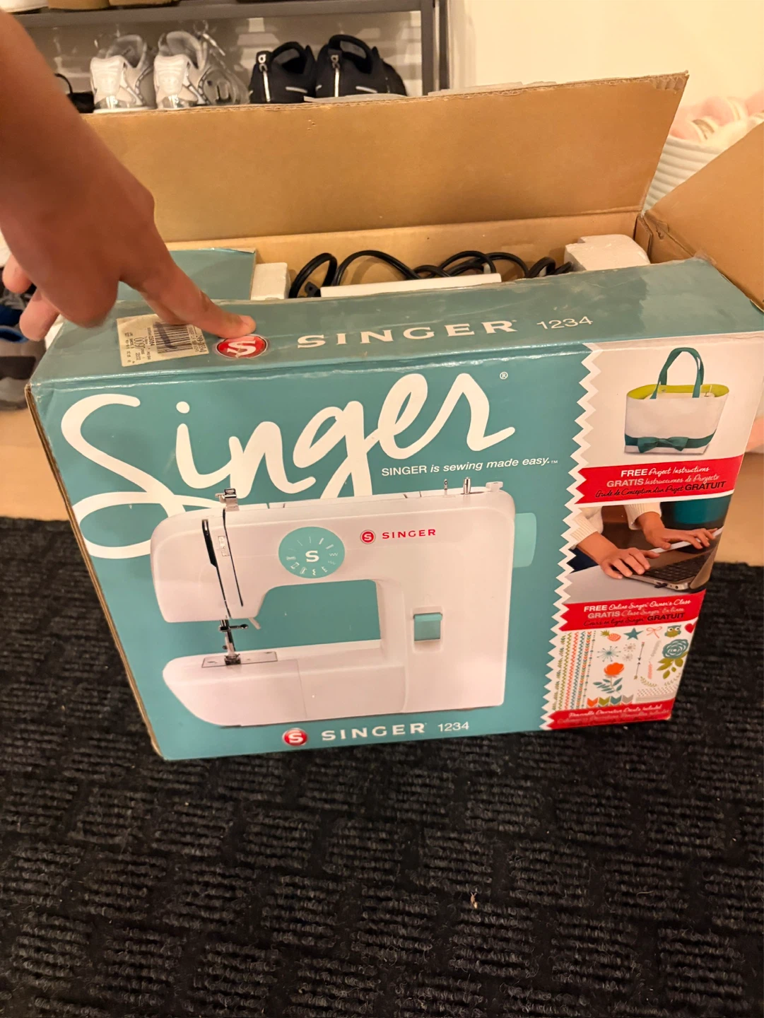 Singer 1234 Sewing Machine - photo 4