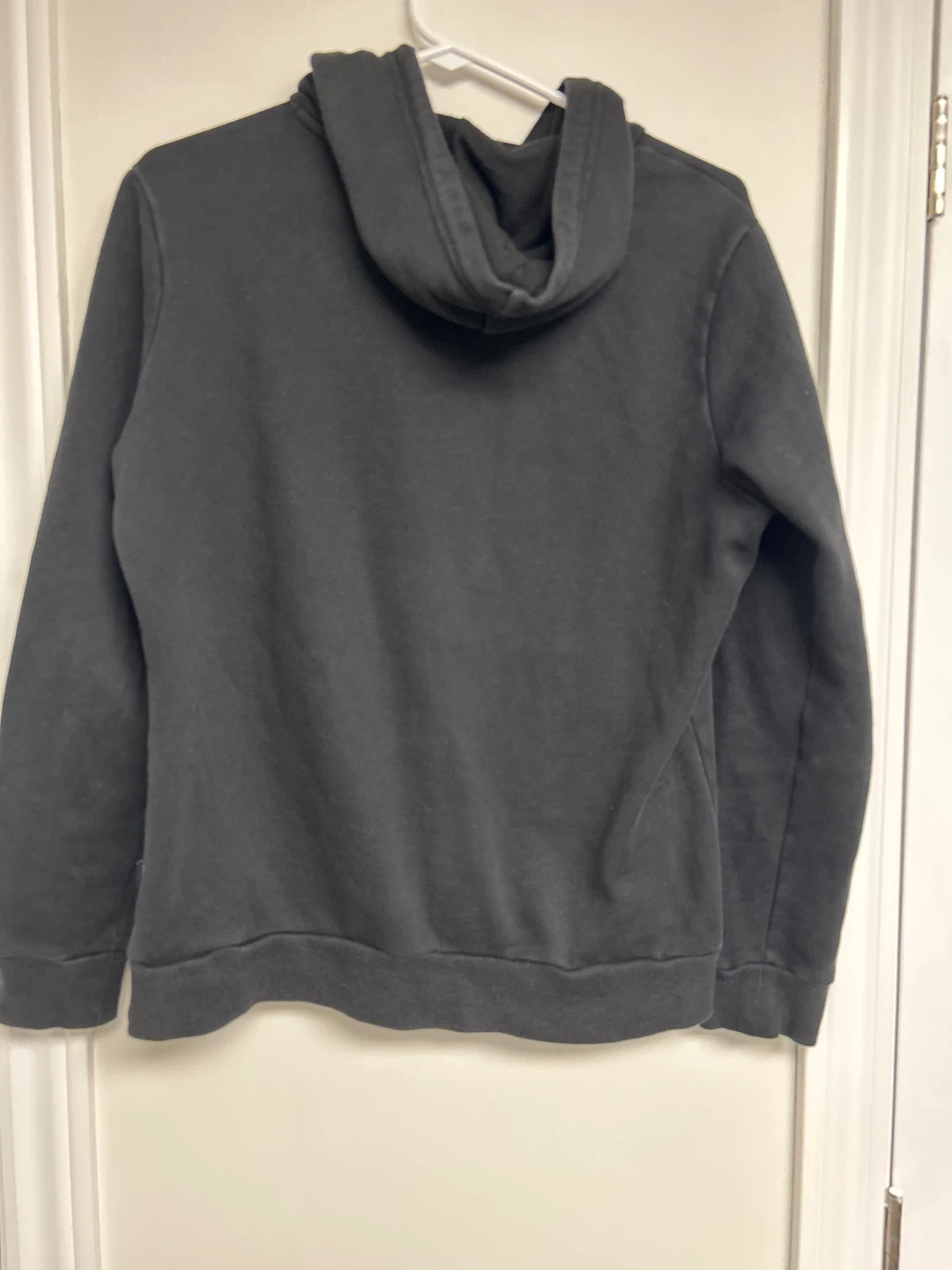 Puma Black Hoodie - Size Medium - photo 3