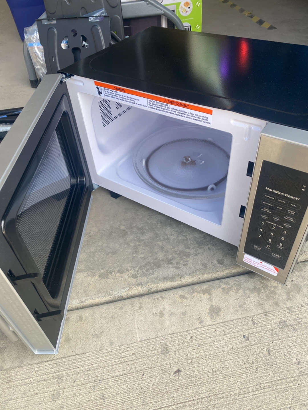 Hamilton Beach Microwave - photo 3