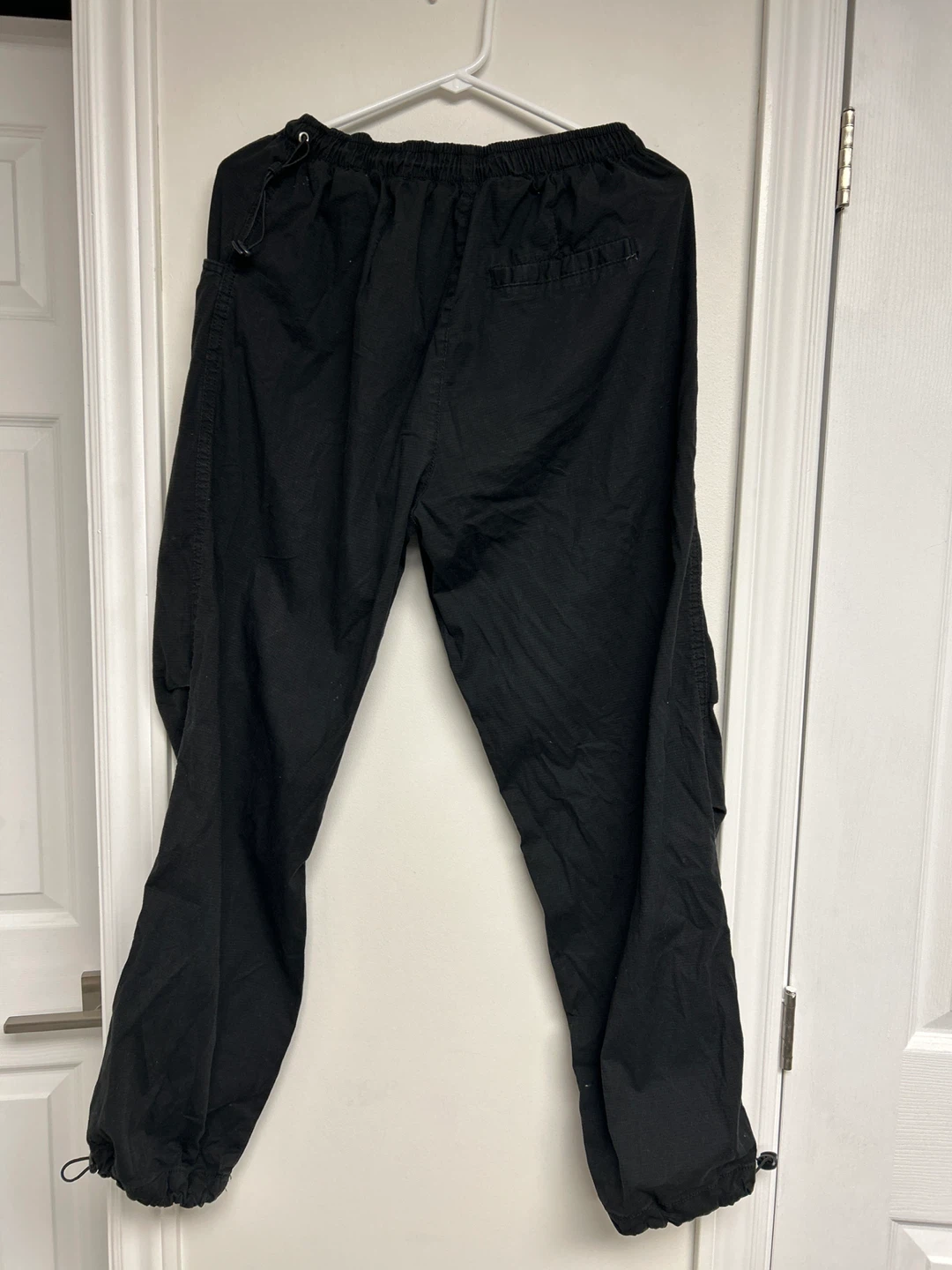 Forever 21 Black Cargo Jogger Pants - Medium - photo 3