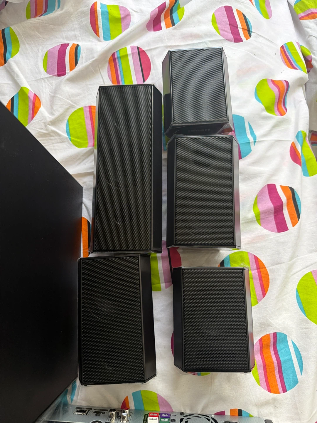 Samsung 5.1 Surround Sound System with Subwoofer - photo 2