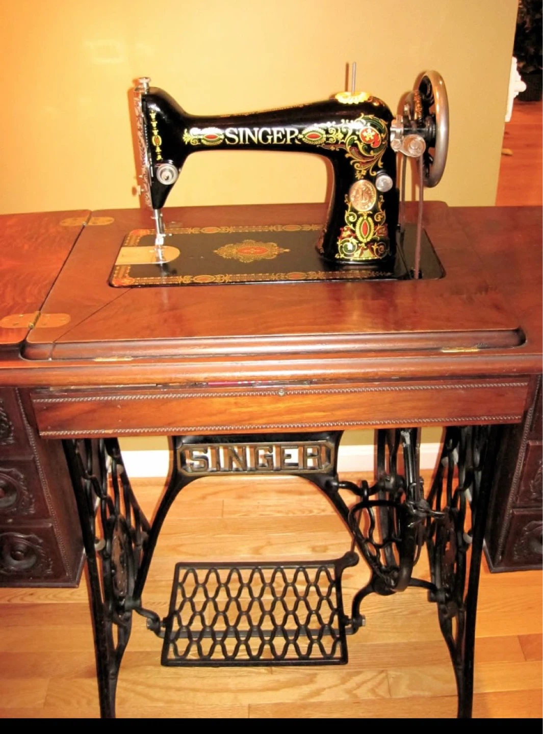Vintage Singer Sewing Machine with Treadle Cabinet