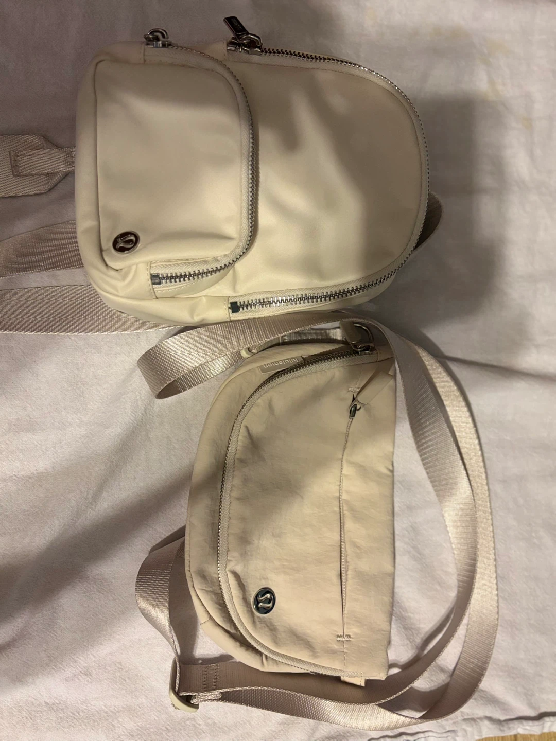 Lululemon Everywhere Belt Bag - Cream