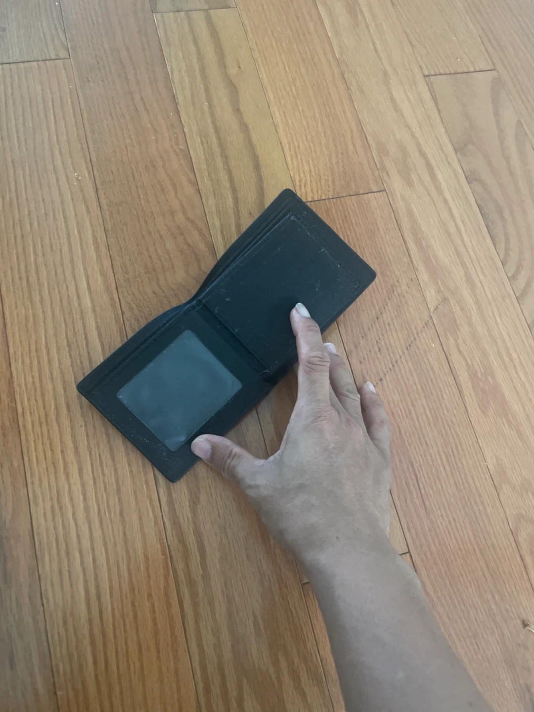 Gucci Bi-fold Wallet - photo 2