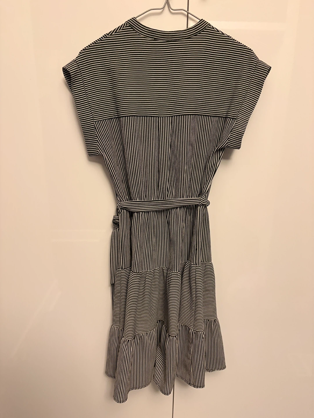 Monteau Black & White Striped Tiered Midi Dress Size M - photo 4