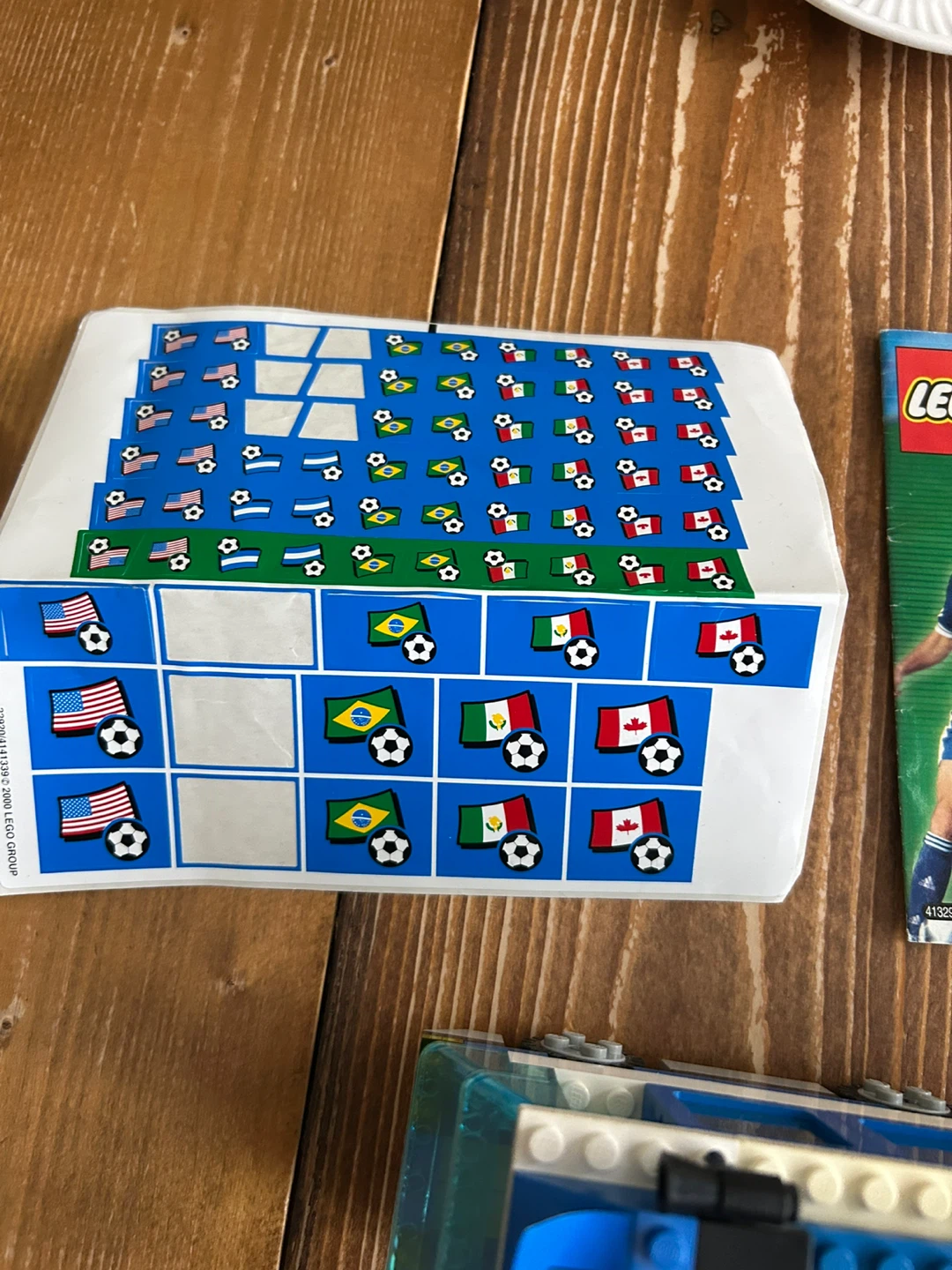 FIFA World Cup time LEGO 3406 American Bus Soccer Set - photo 4