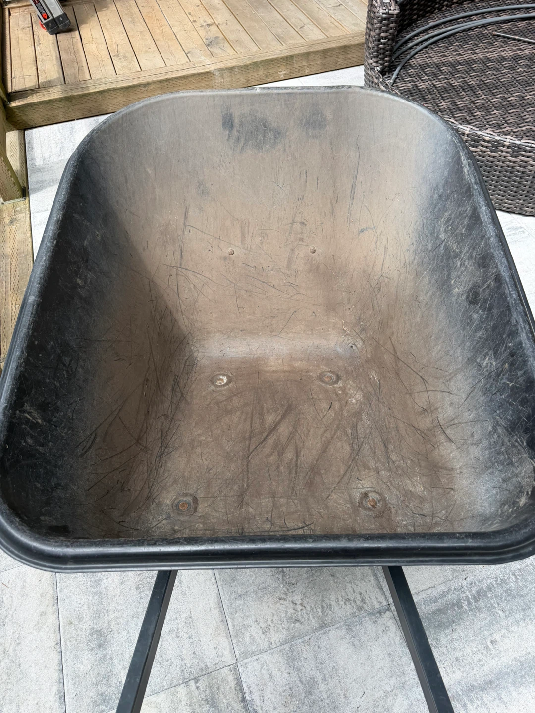 Power Fist 2-Wheel Wheelbarrow - photo 3