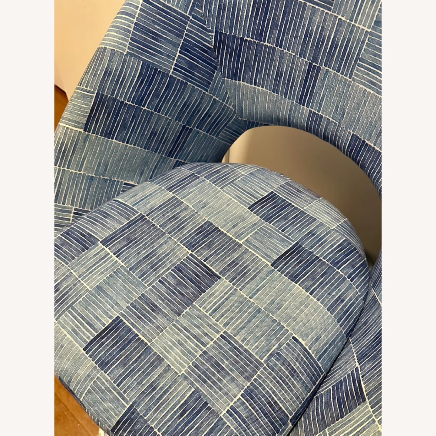 West Elm Accent Chair/ Dining Chair. - photo 4