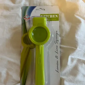 Lime & Lemon Squeezer - Kitchen Series