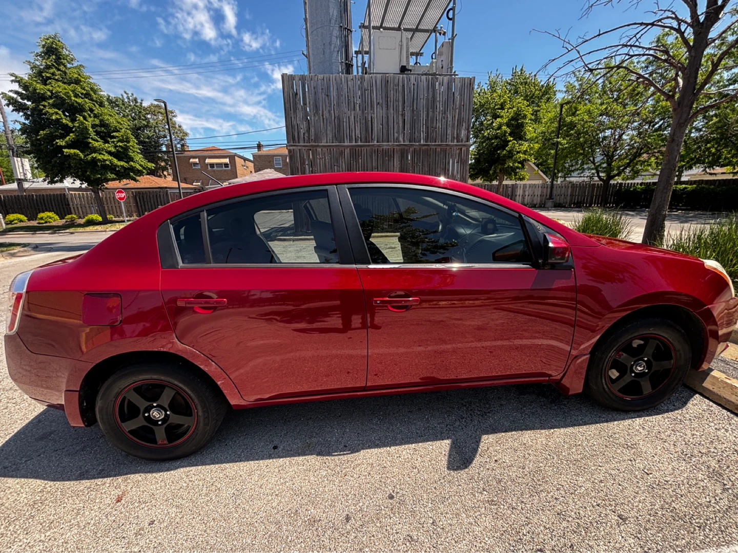 Red Nissan Sentra Sedan 2.0 - photo 4